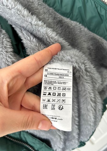 Erkek Çocuk Yeşil Kapüşonlu Mont - Görsel 4