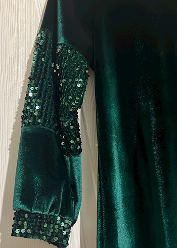 Uzun Kollu, Payetli Yeşil Kadın Abiye Elbise - Görsel 4