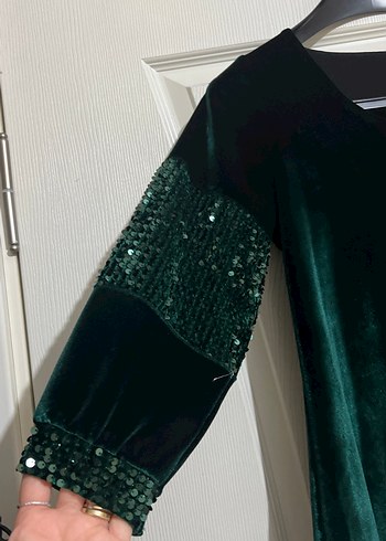 Uzun Kollu, Payetli Yeşil Kadın Abiye Elbise - Görsel 2