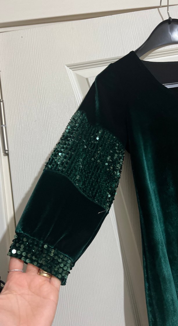 Uzun Kollu, Payetli Yeşil Kadın Abiye Elbise - Görsel 2