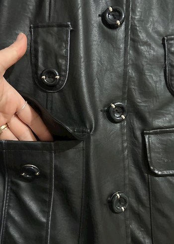 Düğmeli Siyah Deri Kadın Ceket - Görsel 2