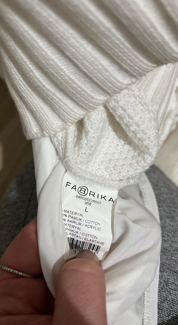 Kadın V Yaka Kolsuz Beyaz Triko elbise - Görsel 3