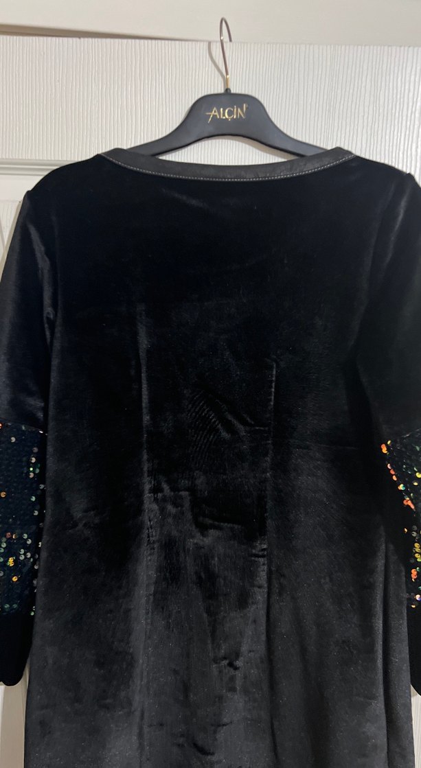 Uzun Kollu Payetli Siyah kadife Kadın Elbise - Görsel 4