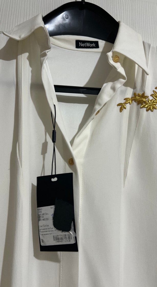 Uzun Kollu Beyaz  gömlek - Görsel 2