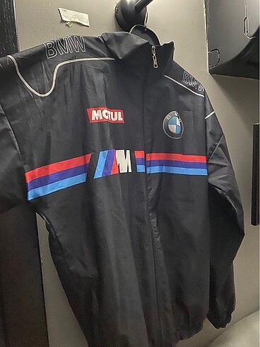 BMW baskılı