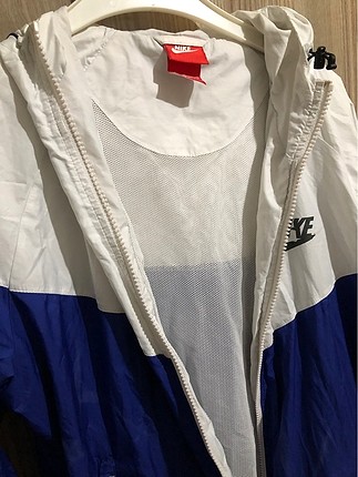 Nike Nikee