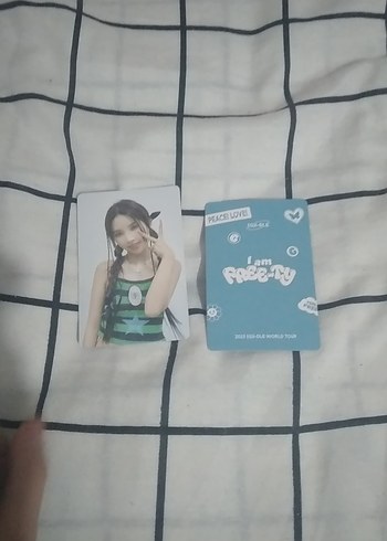 Beden gidle soyeon lomo card