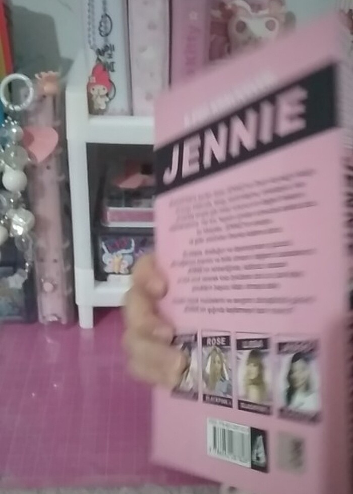 jennie kitap - Görsel 2