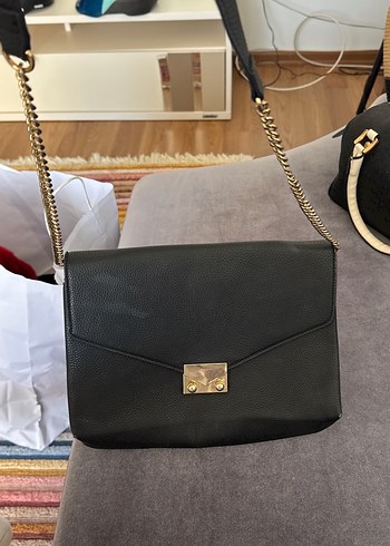 Zincir Detaylı Siyah Deri Kadın Çanta - Görsel 2