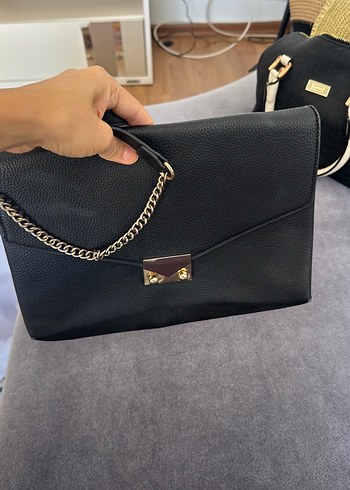Zincir Detaylı Siyah Deri Kadın Çanta - Görsel 3