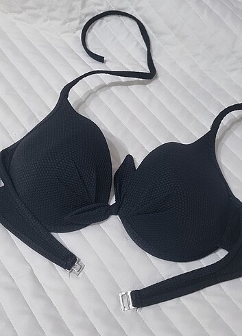 Bikini üstü