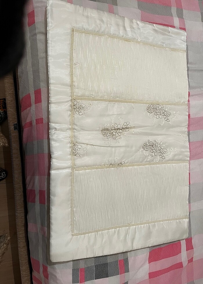 Yatak Örtüsü - Görsel 3