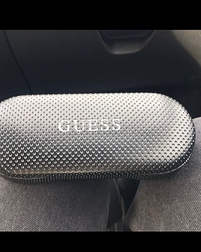 #Guess gözlük çerçeve