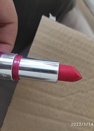 Avon extralasting ruj