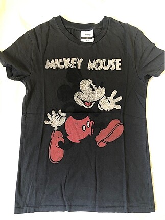 Mickey mouse desenli tişört