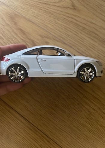 Audi TT Oyuncak Araba - Görsel 3