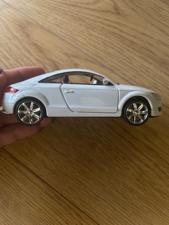 Audi TT Oyuncak Araba - Görsel 3