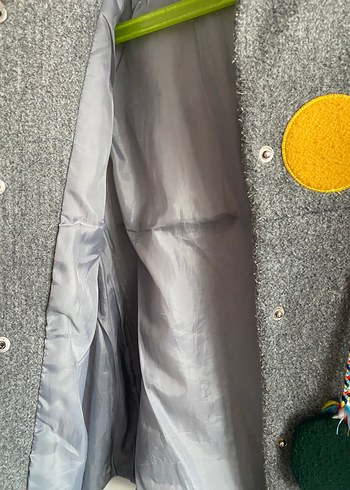 Gri Yün Düğmeli Kız Kabanı - Görsel 6