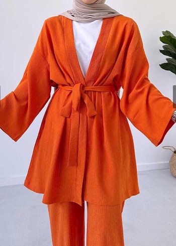 Turuncu Kemerli Kadın Takım - Görsel 3