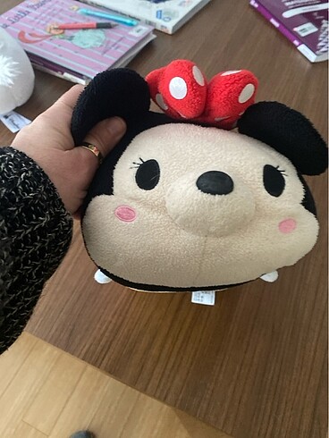Beden Minnie tsum tsum