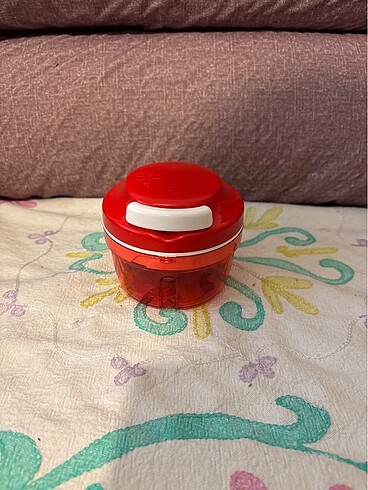 Tupperware öğütücü