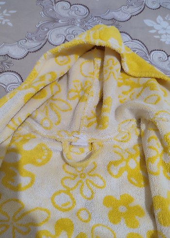 Sarı Çiçek Desenli Kız Çocuk Bornoz - Görsel 9