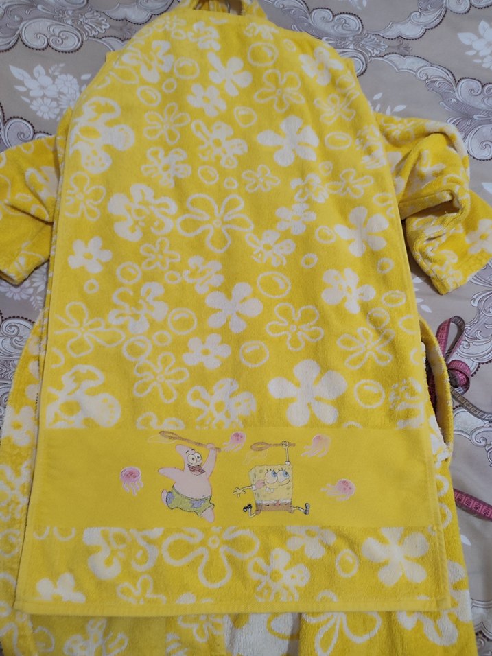 Sarı Çiçek Desenli Kız Çocuk Bornoz - Görsel 5