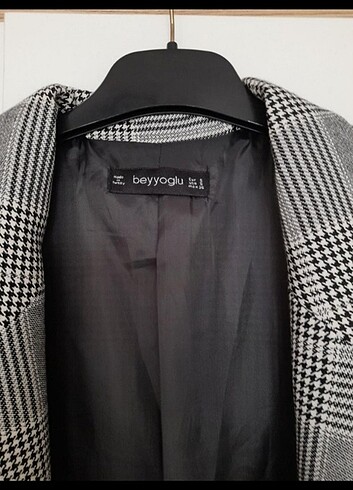 Zara Beyyoglu blazer