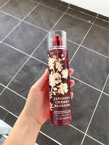 Japanese cherry blossom vücut spreyi
