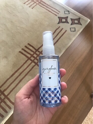 Gingham seyahat boy vücut spreyi