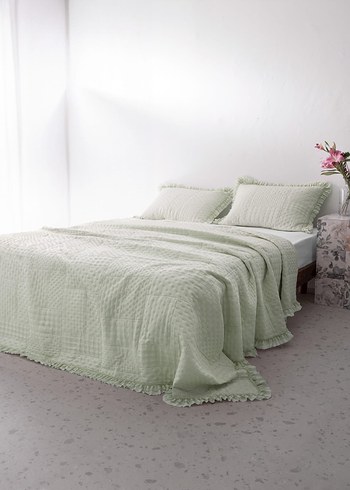 Fırfırlı mint yeşili Yatak Örtüsü - Görsel 3