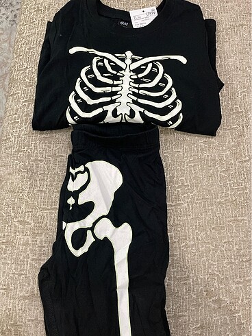 24-36 Ay Beden İskelet pijama takımı