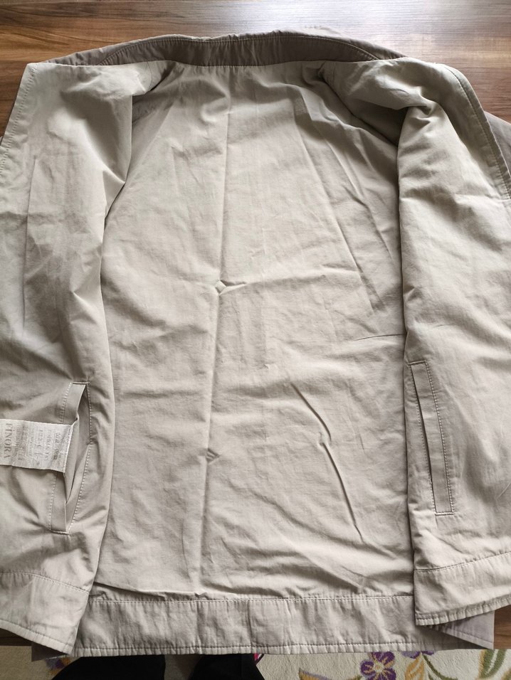 Bej Erkek Fermuarlı Yağmurluk Ceket
iki kol ağrısı 62 boy 70 - Görsel 2