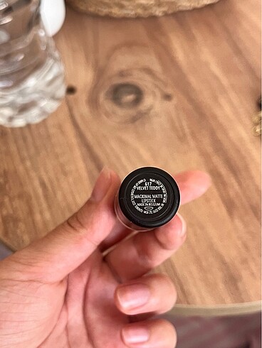 MAC Mac Velvet Teddy Ruj