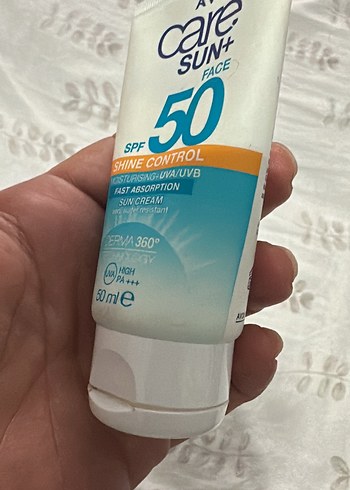 50 SPF Yüz İçin Parlama Kontrol Güneş Kremi