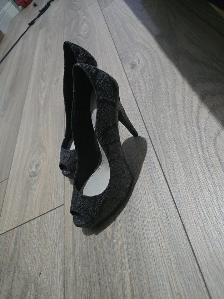 Gri Yılan Desenli Stiletto Topuklu Kadın Ayakkabı - Görsel 2