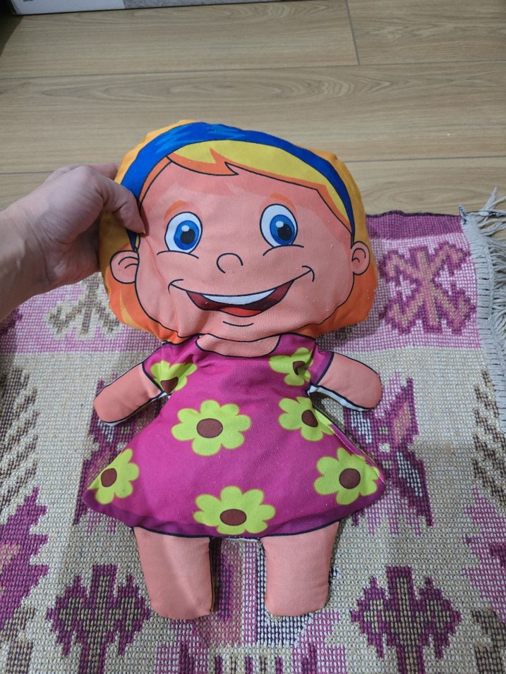 Renkli Çiçekli Kız Bebek Oyuncak Bebek - Görsel 2