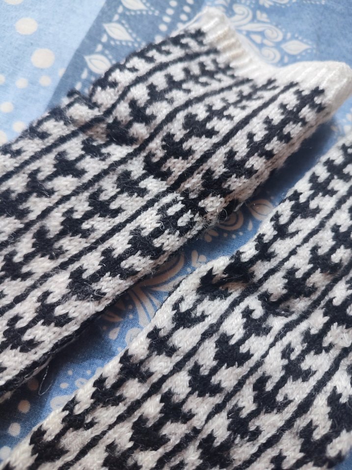 desenli el örgüsü çorap patik - Görsel 2