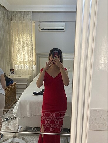 kırmızı abiye