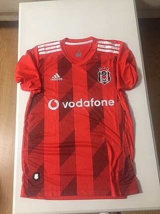 Arka omuz altı küçük defolu
