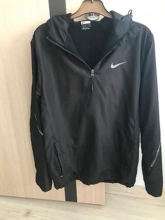 Nike kanguru