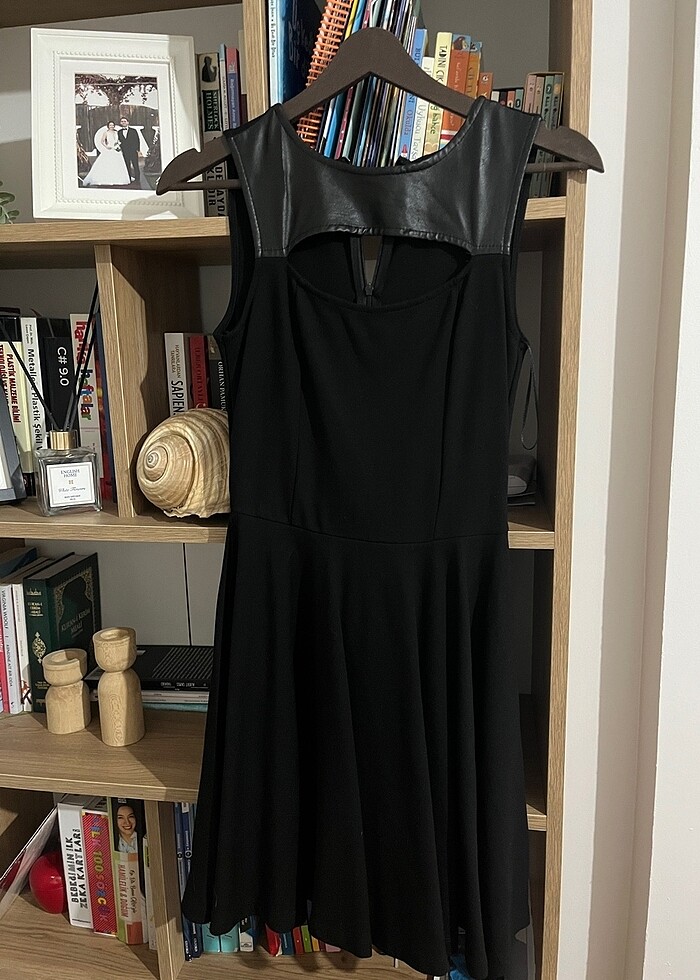 Siyah elbise - Görsel 2