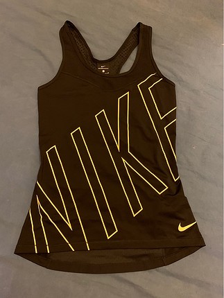 Nike spor ust