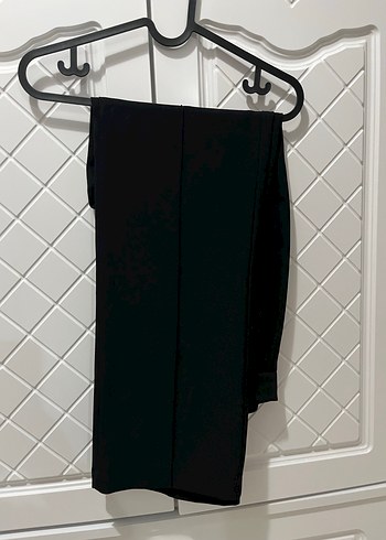 Düz paça siyah pantolon - Görsel 2