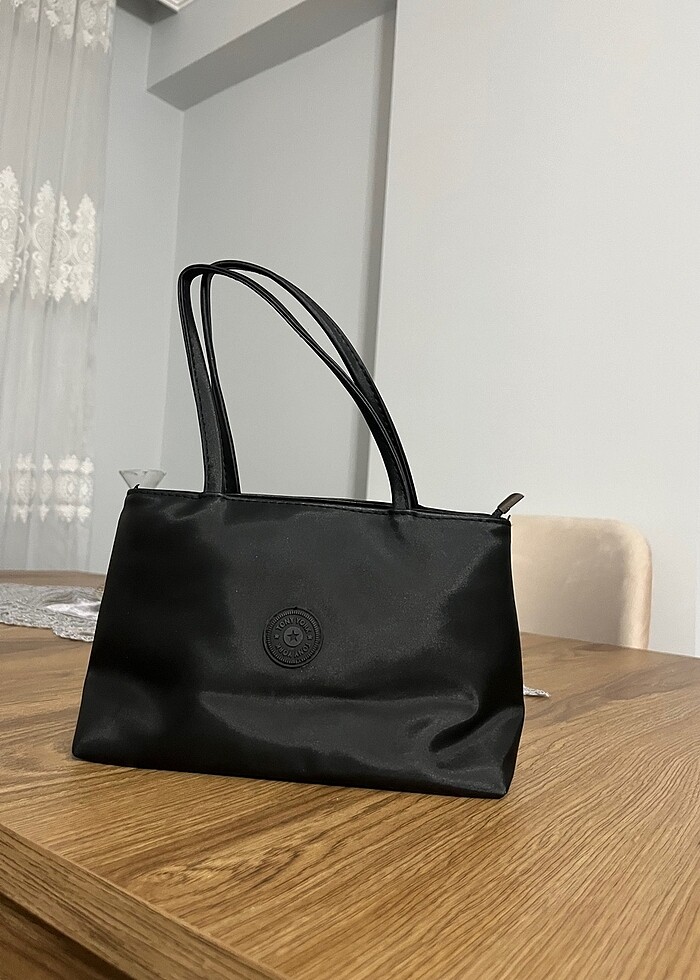 Siyah küçük çanta - Görsel 2