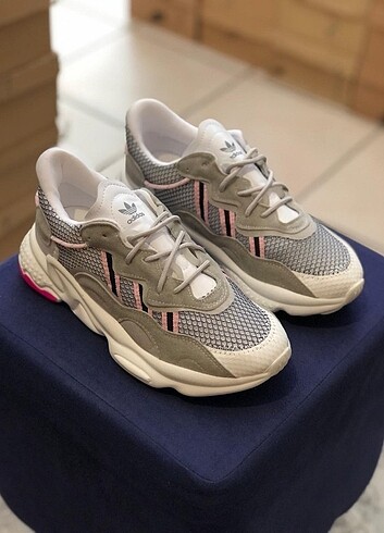 Adidas ozwego 