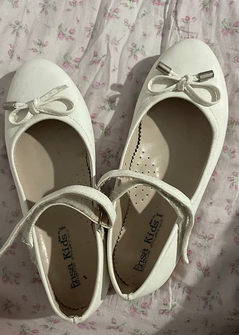 Beyaz Kız Çocuk Tokalı Babet Ayakkabı - Görsel 3