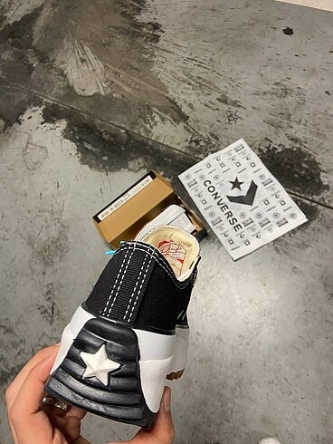 37 Beden Converse Run Star