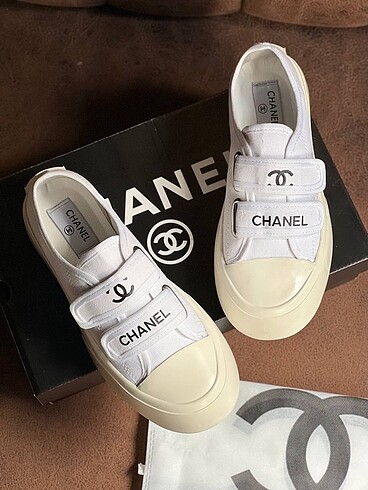 Chanel Sneaker