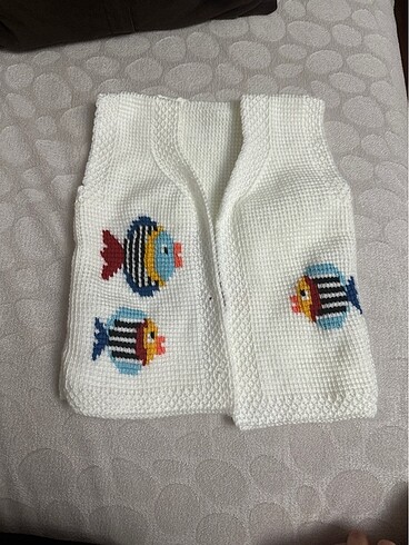 Örgü bebek yelek
